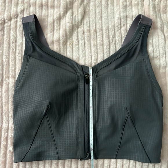 Lululemon Lab Zip Front Bra - Size 10 - Picture 5 of 6